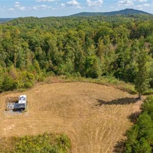 Max elevations up to 1,100 feet with long range mountain views