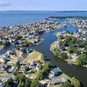 Photo #10 of 104 King William Court, Kill Devil Hills, NC 0.2 acres