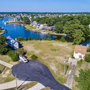 Photo #3 of 104 King William Court, Kill Devil Hills, NC 0.2 acres