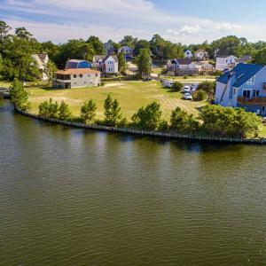 Photo #15 of 104 King William Court, Kill Devil Hills, NC 0.2 acres