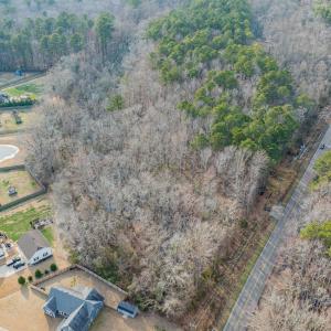 Photo #2 of 1580 Tulls Creek Road, Moyock, NC