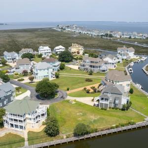 Photo #5 of 22 Spinnaker Court, Manteo, NC