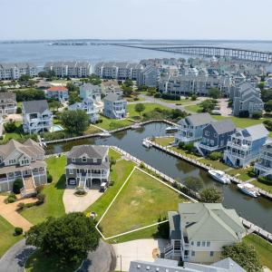 Photo #14 of 22 Spinnaker Court, Manteo, NC