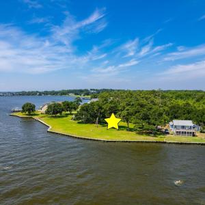 Photo #17 of 132 & 134 Swan Circle, Point Harbor, NC 0.6 acres