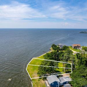Photo #7 of 132 & 134 Swan Circle, Point Harbor, NC 0.6 acres