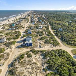 Photo #18 of 2050 Sandfiddler Road, Corolla, NC