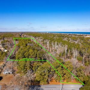 11.83 Acres !