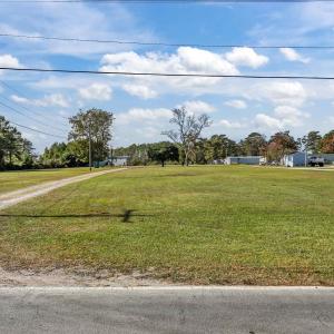 Photo #1 of 7636 Shipyard Road, Manns Harbor, NC