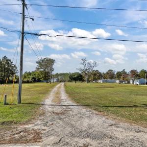Photo #2 of 7636 Shipyard Road, Manns Harbor, NC
