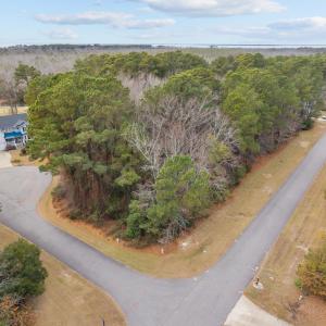 Photo #4 of 100 Sullivans Court, Powells Point, NC 0.6 acres