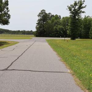 Very Short Taxi Turn Left to Gate