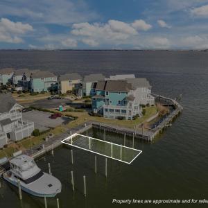 Photo #3 of 178 Yacht Club Court, Manteo, NC