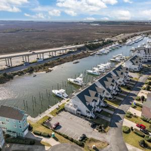 Photo #11 of 178 Yacht Club Court, Manteo, NC