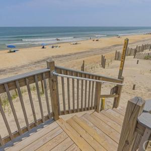 Multiple Beach Accesses w/Parking