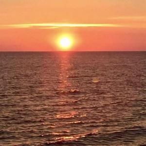 Endless Sunrises & Sunsets