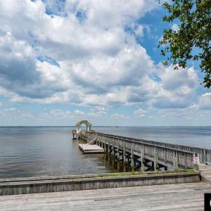 Community Pier