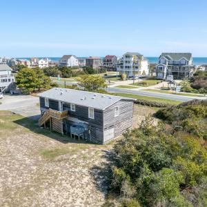 Photo #7 of 10437 Colony South Drive, Nags Head, NC 0.3 acres