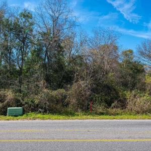 Located on Duck Rd