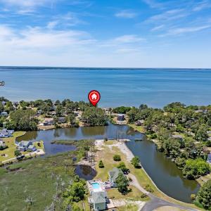 Photo #10 of 1144 Burnside Road, Manteo, NC 0.5 acres