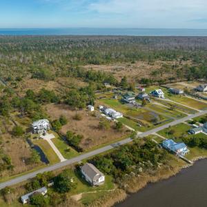 Photo #5 of 172 Bayview Drive, Stumpy Point, NC