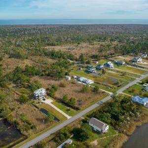 Photo #8 of 170 Bayview Drive, Stumpy Point, NC
