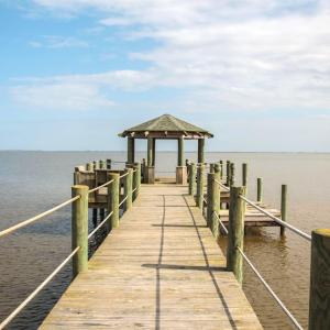 Currituck Crossing community pier