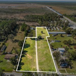 Photo #5 of 7637 Shipyard Road, Manns Harbor, NC