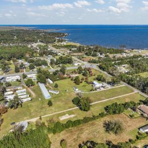 Photo #9 of 7637 Shipyard Road, Manns Harbor, NC