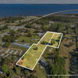 Photo #6 of 7637 Shipyard Road, Manns Harbor, NC