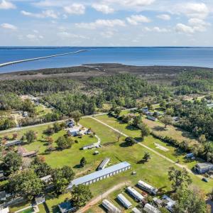 Photo #12 of 7637 Shipyard Road, Manns Harbor, NC
