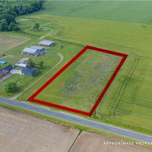 Photo #3 of 301 Wildcat Road, Edenton, NC 1.8 acres