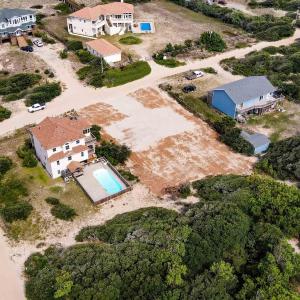 Photo #7 of 2322 Sandfiddler Road, Corolla, NC