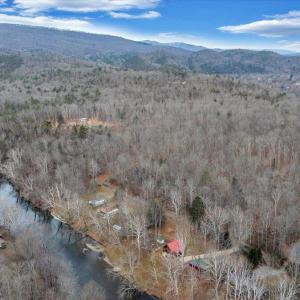 78-DJI_20251215103931_0033_D_MIB