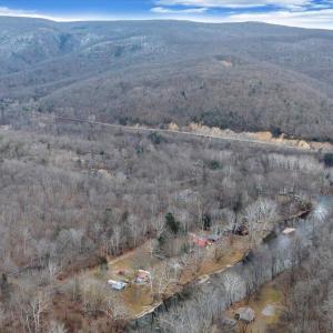 82-DJI_20251215104050_0035_D_MIB