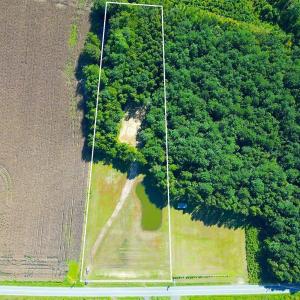 Aerial overview of property's location featuring p
