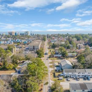 Birds eye view of property featuring a city view