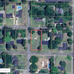 Aerial map of property and surrounding area