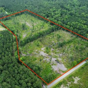 Aerial overview of property's location featuring p