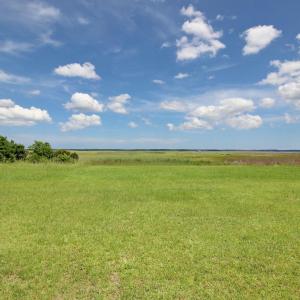 View of yard with a view of countryside