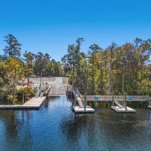 Community Dock
