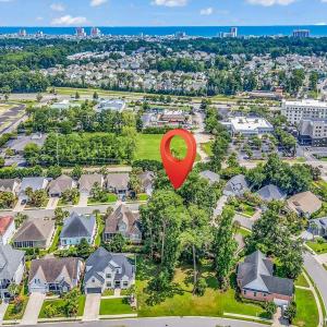 Aerial view of property's location featuring a lar