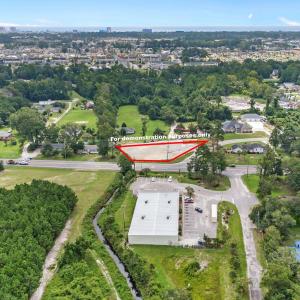 Aerial view of property and surrounding area featu