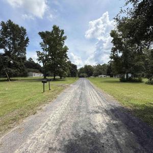 View of dirt / gravel road