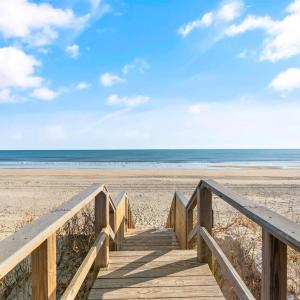 Photo #11 of 4621 Island Dr., North Myrtle Beach, SC 0.2 acres