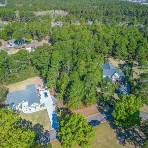 Aerial overview of property's location featuring n