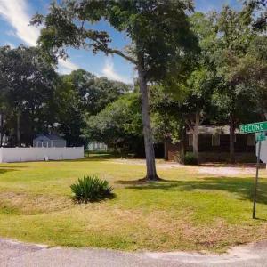 Photo #2 of 385 2nd Ave. S, Murrells Inlet, SC 0.3 acres