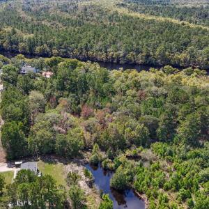 Aerial view of property's location featuring a nea