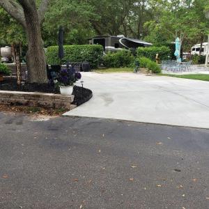 Surrounding community with driveway