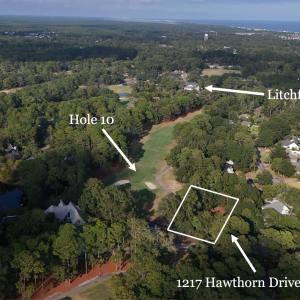 Aerial view of property and surrounding area featu