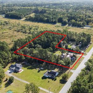 Aerial view of property and surrounding area featu